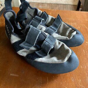 Mad Rock Drifter Size 10 US Mens USED